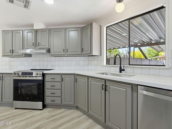 8601 N 103RD Avenue, Unit 226, Peoria, AZ 85345