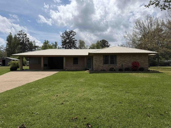 400 N Roosevelt , Star City, AR 71667