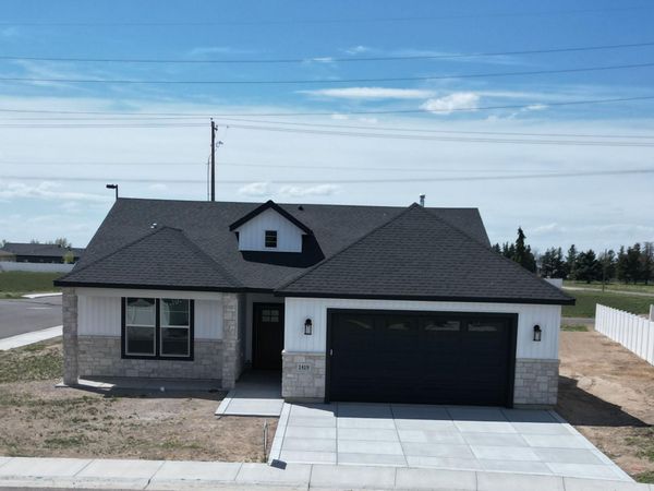 1419 Topaz, Rupert, ID 83350