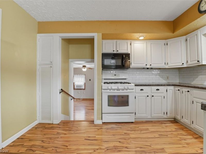 1811 E 30th Street, Ashtabula, OH 44004 Photo 10