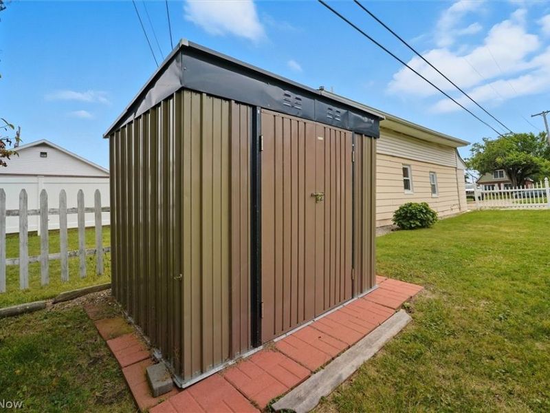 1811 E 30th Street, Ashtabula, OH 44004 Photo 5