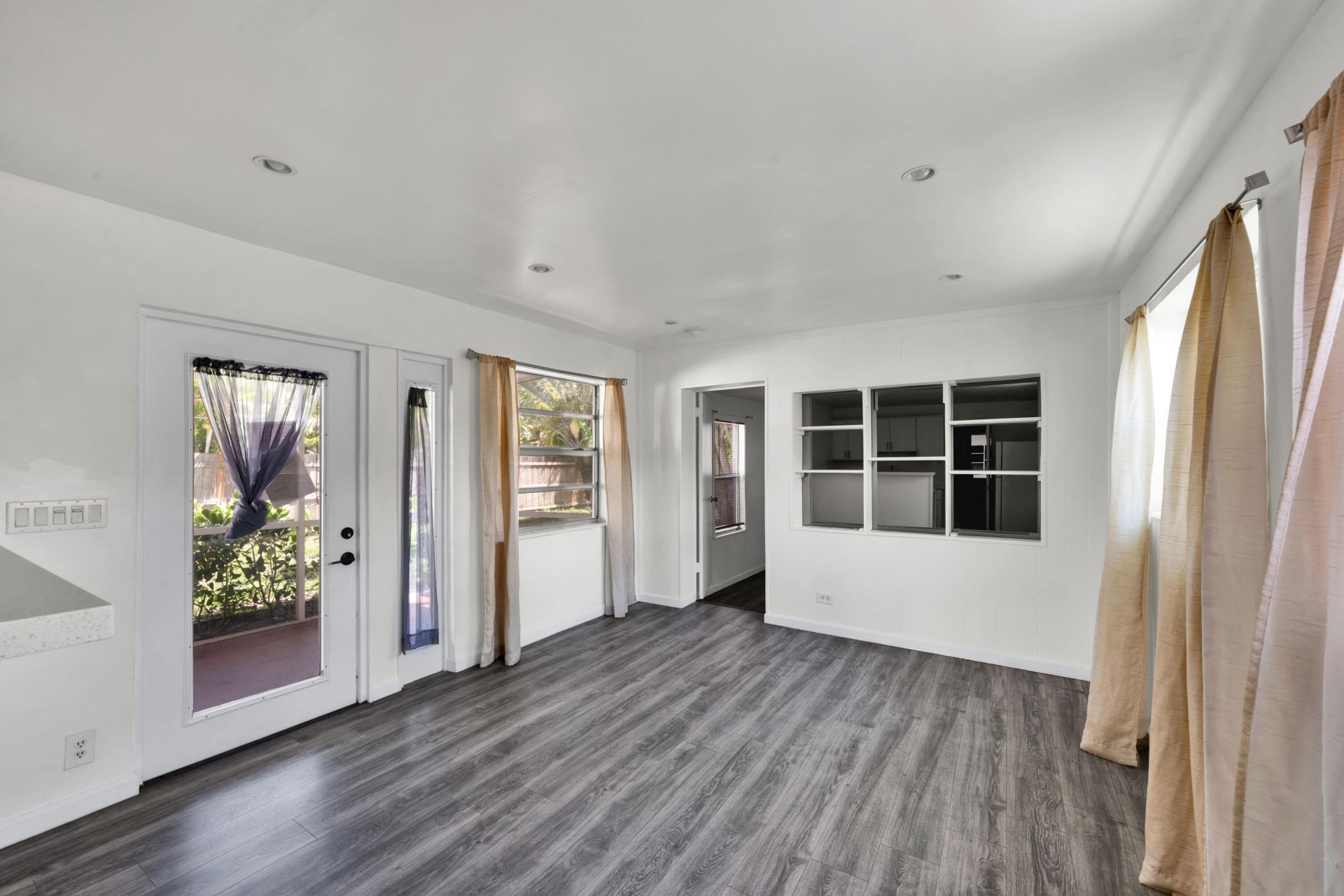 132 E Central Boulevard, Unit #2, Lantana, FL 33462 Photo