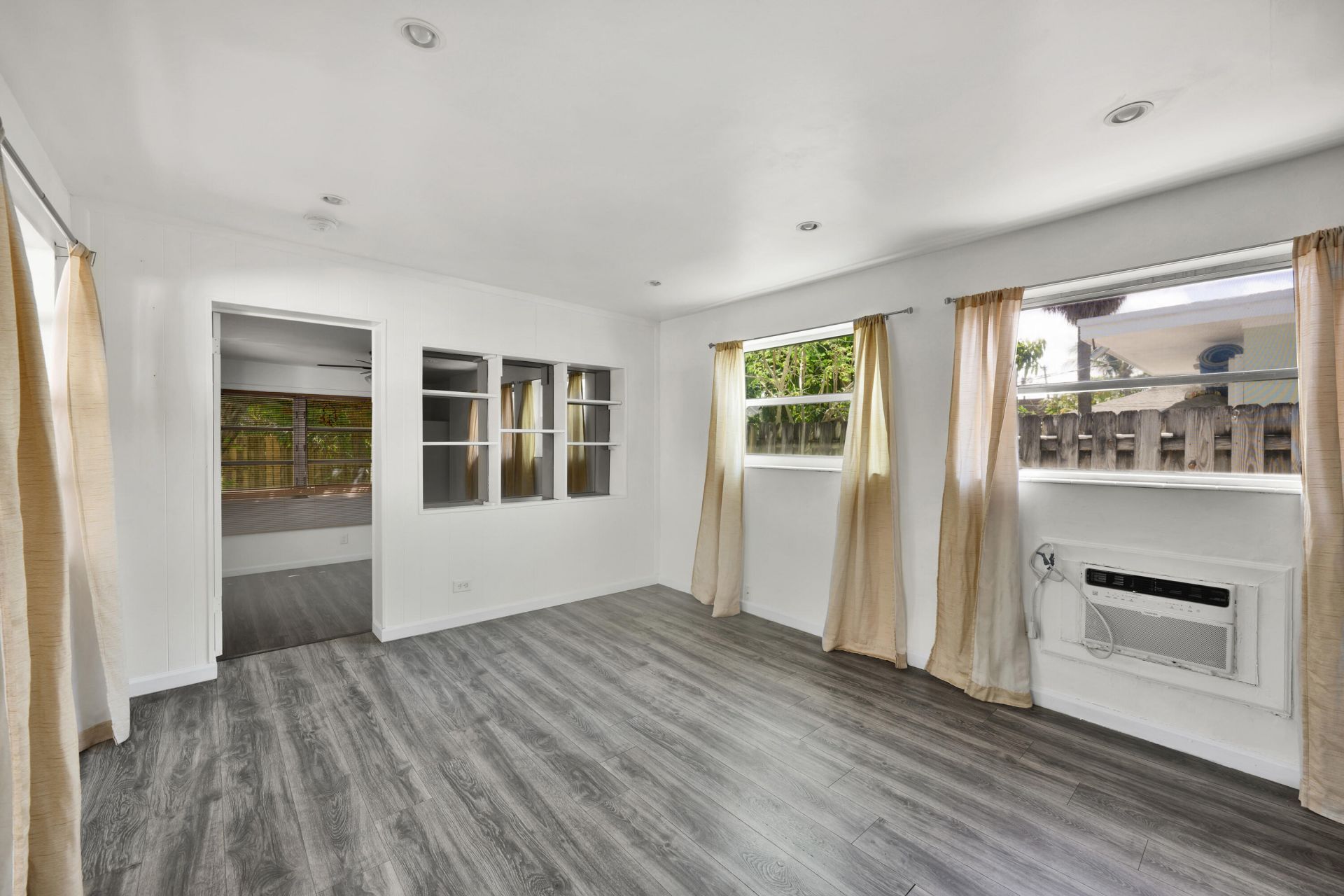 132 E Central Boulevard, Unit #2, Lantana, FL 33462 Photo