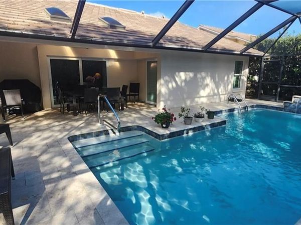 373 Fox Den CIR, NAPLES, FL 34104