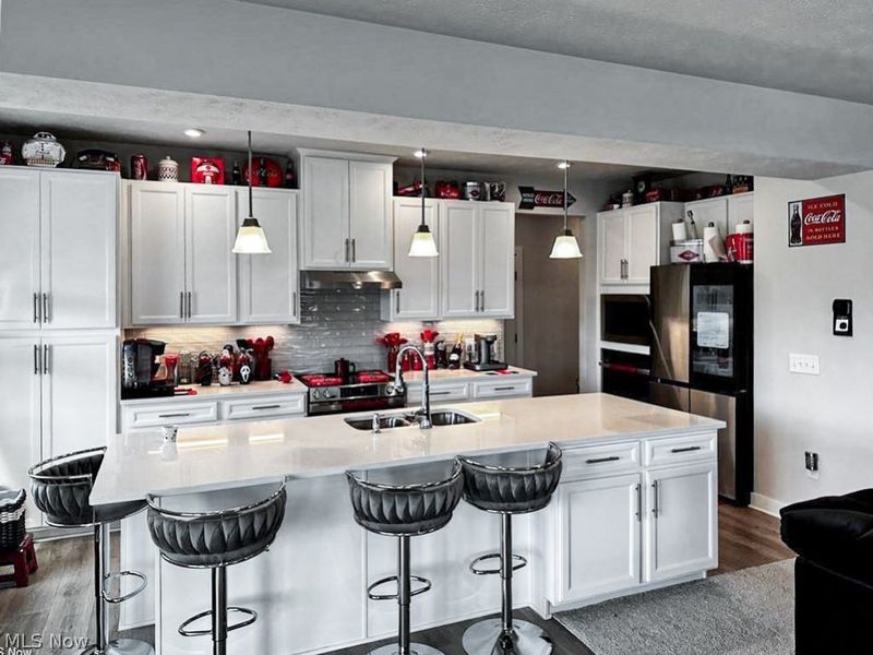 5358 Walnut Ridge Lane, Sheffield Lake, OH 44054 Photo 12