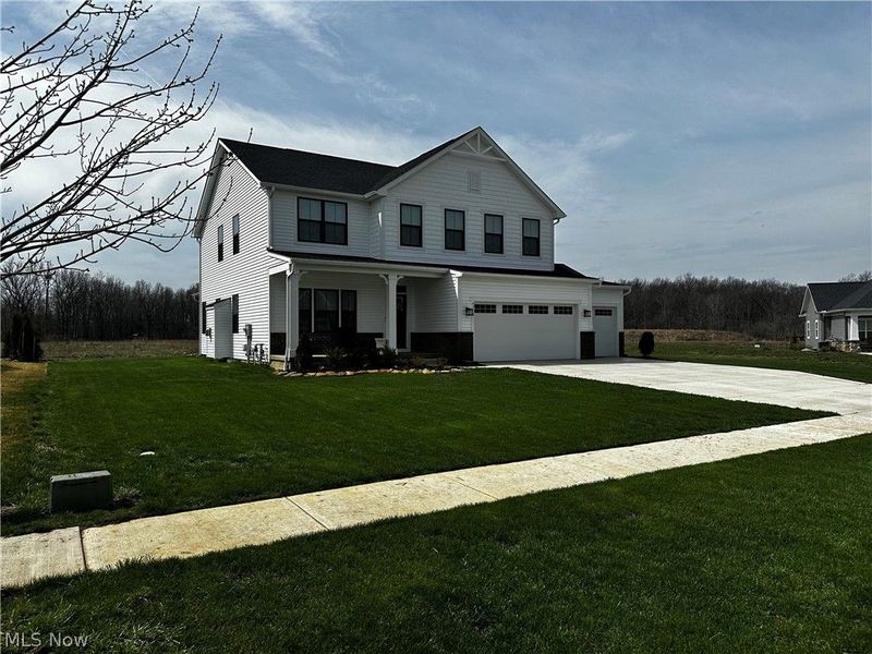 5358 Walnut Ridge Lane, Sheffield Lake, OH 44054 Photo 2