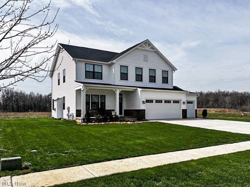 5358 Walnut Ridge Lane, Sheffield Lake, OH 44054 Photo 3