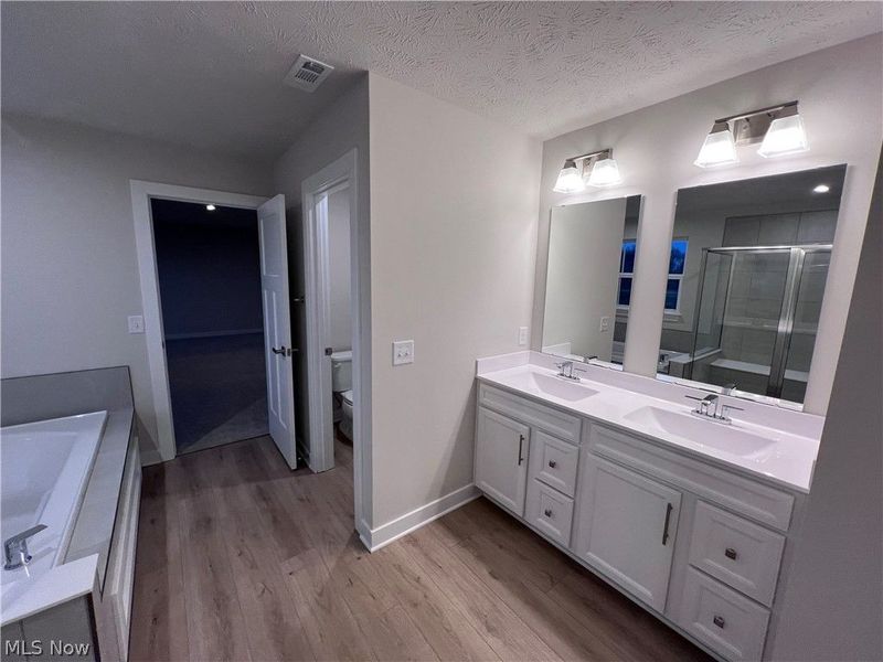 5358 Walnut Ridge Lane, Sheffield Lake, OH 44054 Photo 32