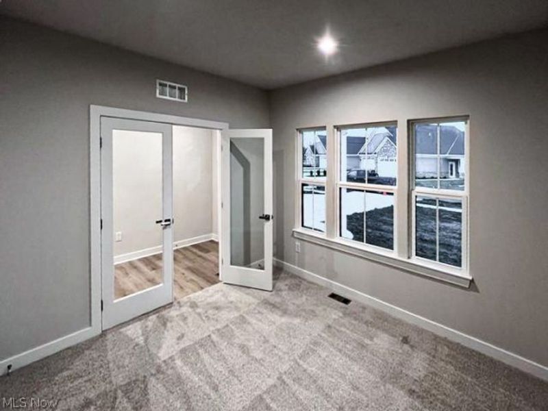 5358 Walnut Ridge Lane, Sheffield Lake, OH 44054 Photo 4