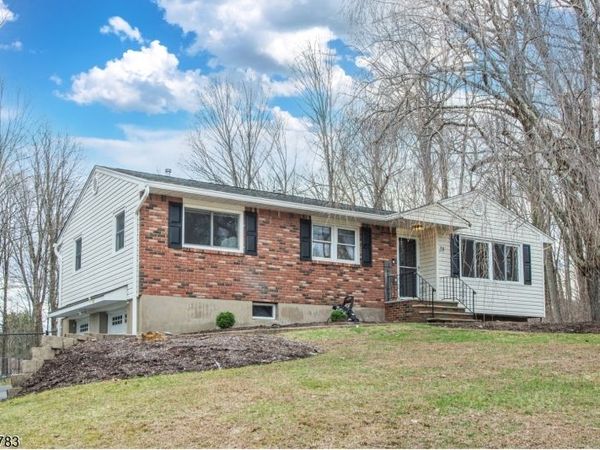 28 Riverview Rd, West Milford, NJ 07438