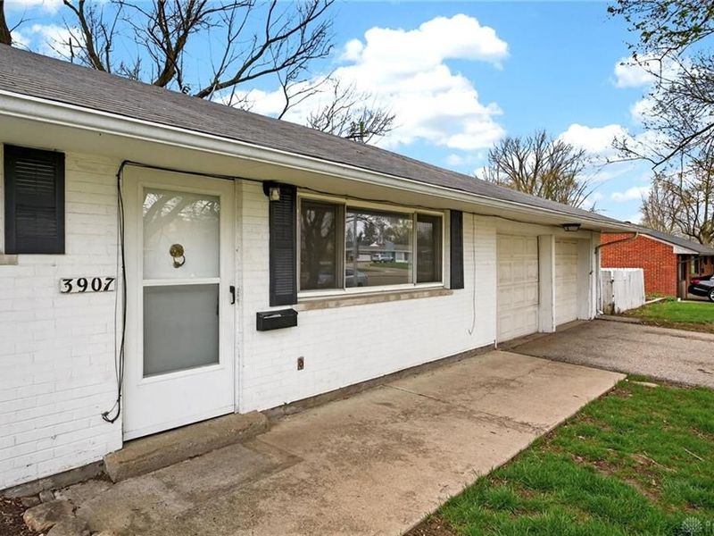 3907 Ackerman Boulevard, Kettering, OH 45429 Photo 4