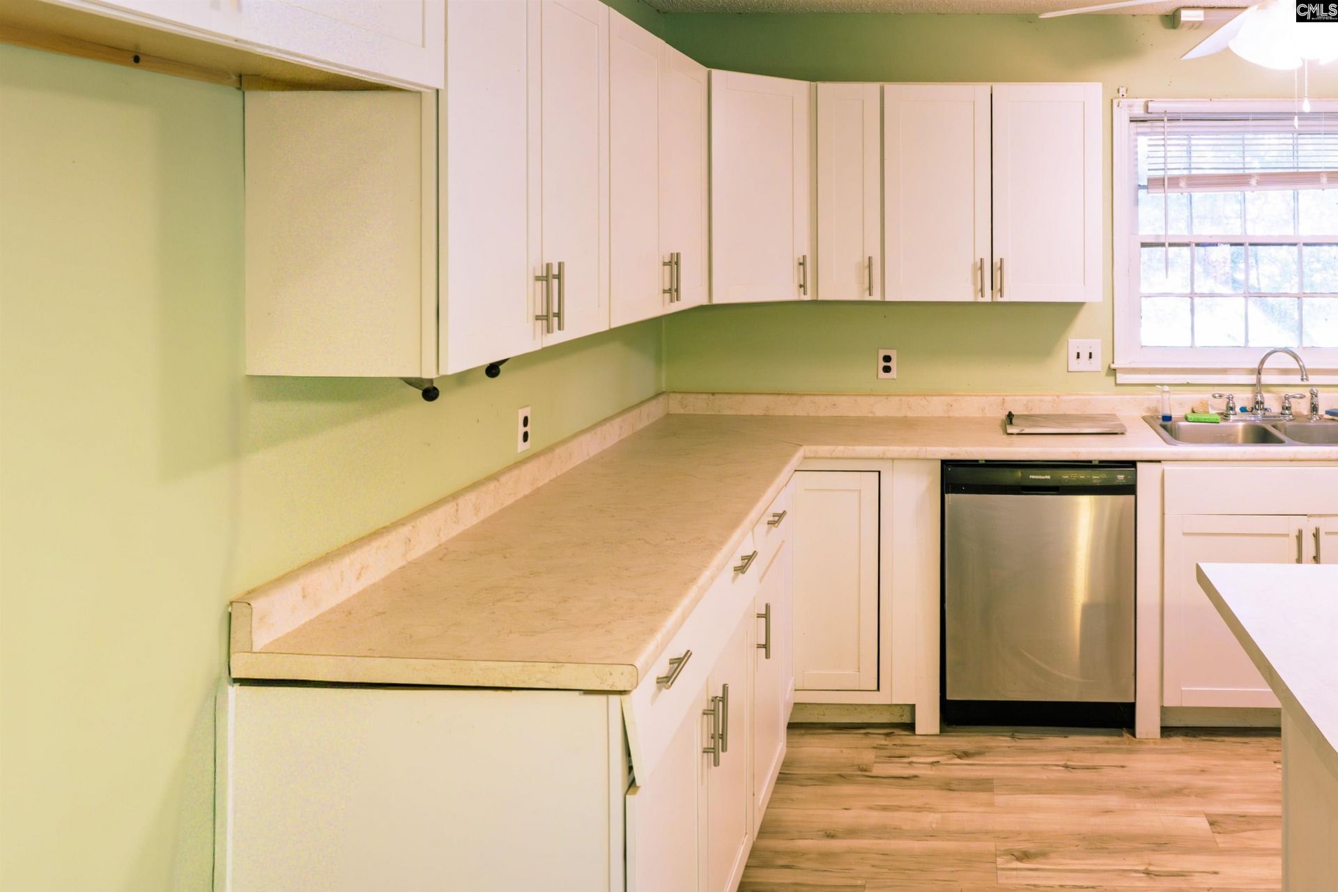 417 White Falls Dr  Photo 15