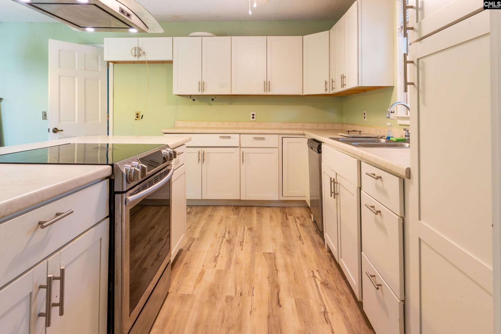 417 White Falls Dr  Photo 16