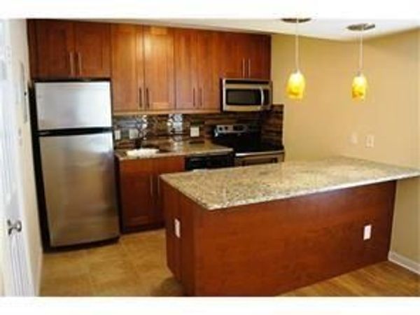 7685 Northcross DR, Unit 926, Austin, TX 78757