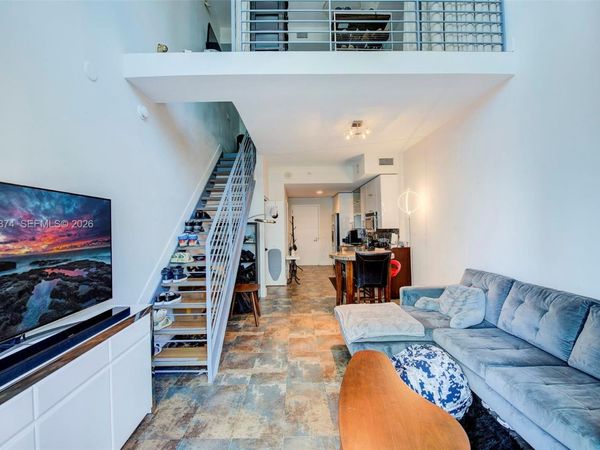 60 SW 13th St, Unit 2820, Miami, FL 33130