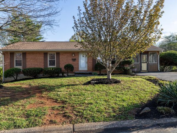 3856 Bower RD, Roanoke, VA 24018