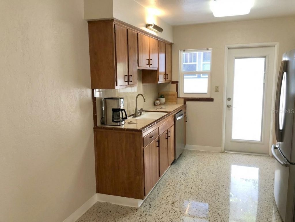 807 26th Avenue N, Saint Petersburg, FL 33704 Photo