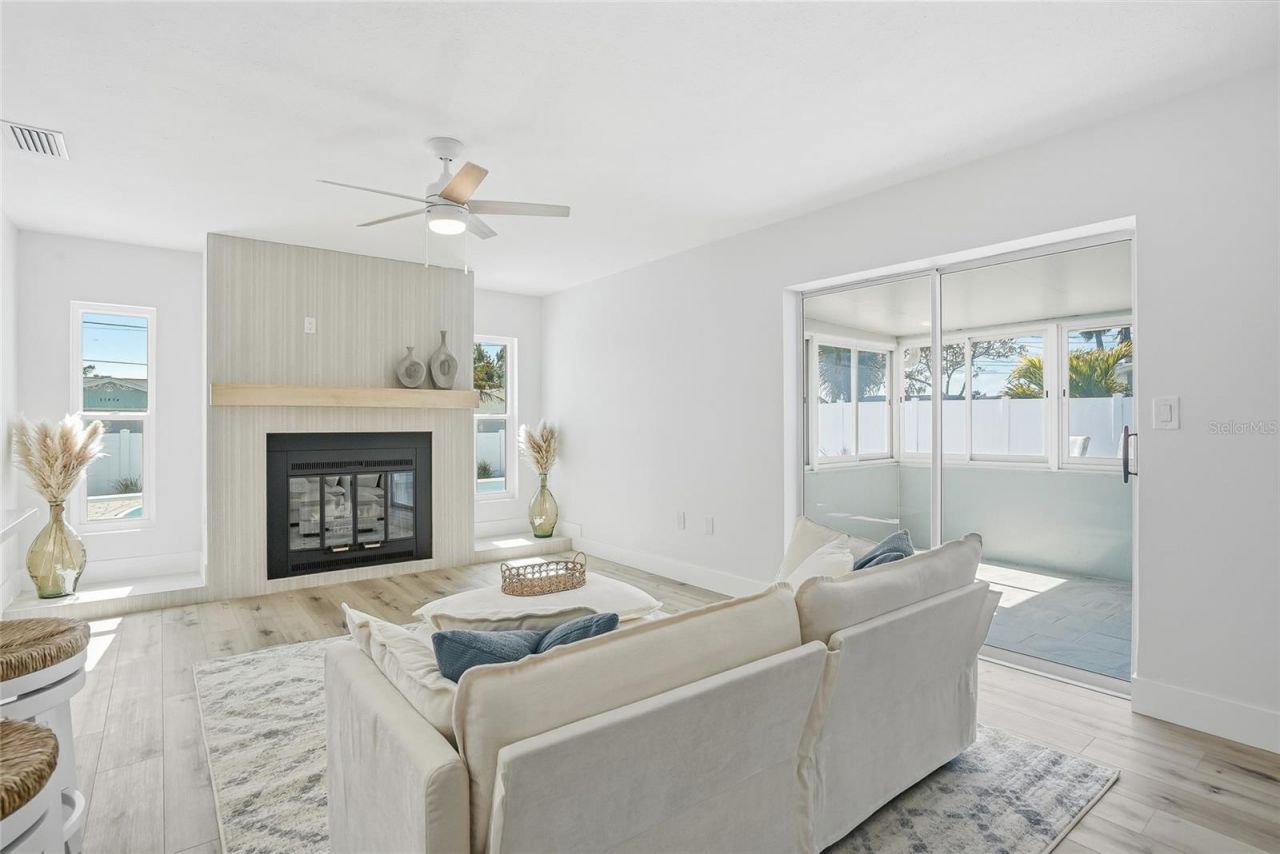 5708 Bayshore Drive, Seminole, FL 33772 Photo