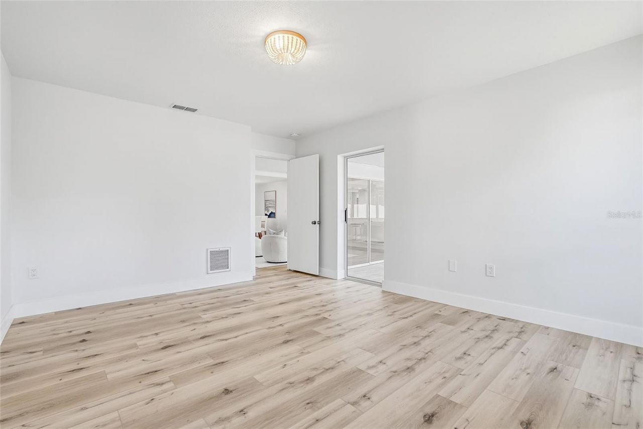 5708 Bayshore Drive, Seminole, FL 33772 Photo