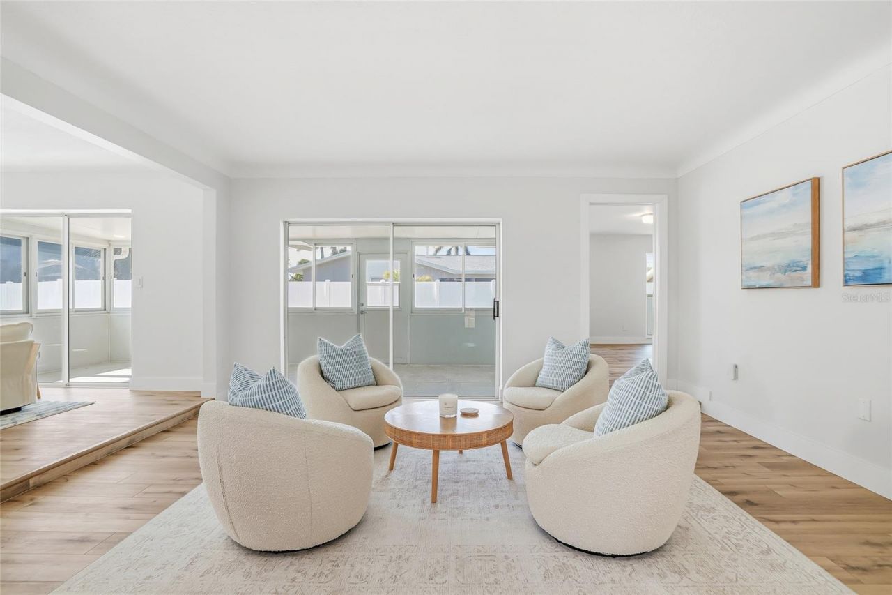 5708 Bayshore Drive, Seminole, FL 33772 Photo