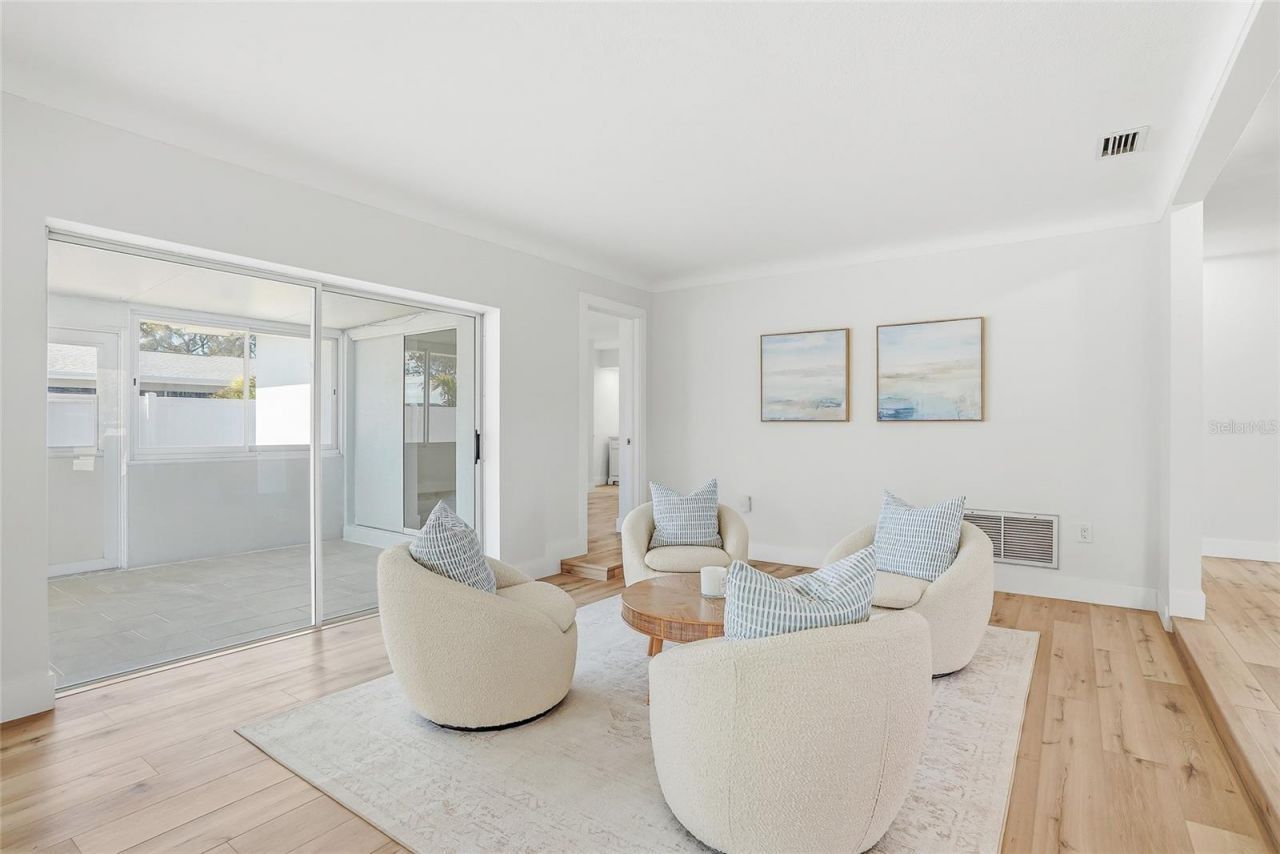 5708 Bayshore Drive, Seminole, FL 33772 Photo