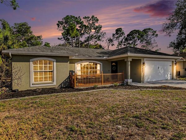 3894 S CHAMBERLAIN BOULEVARD , NORTH PORT, FL 34286