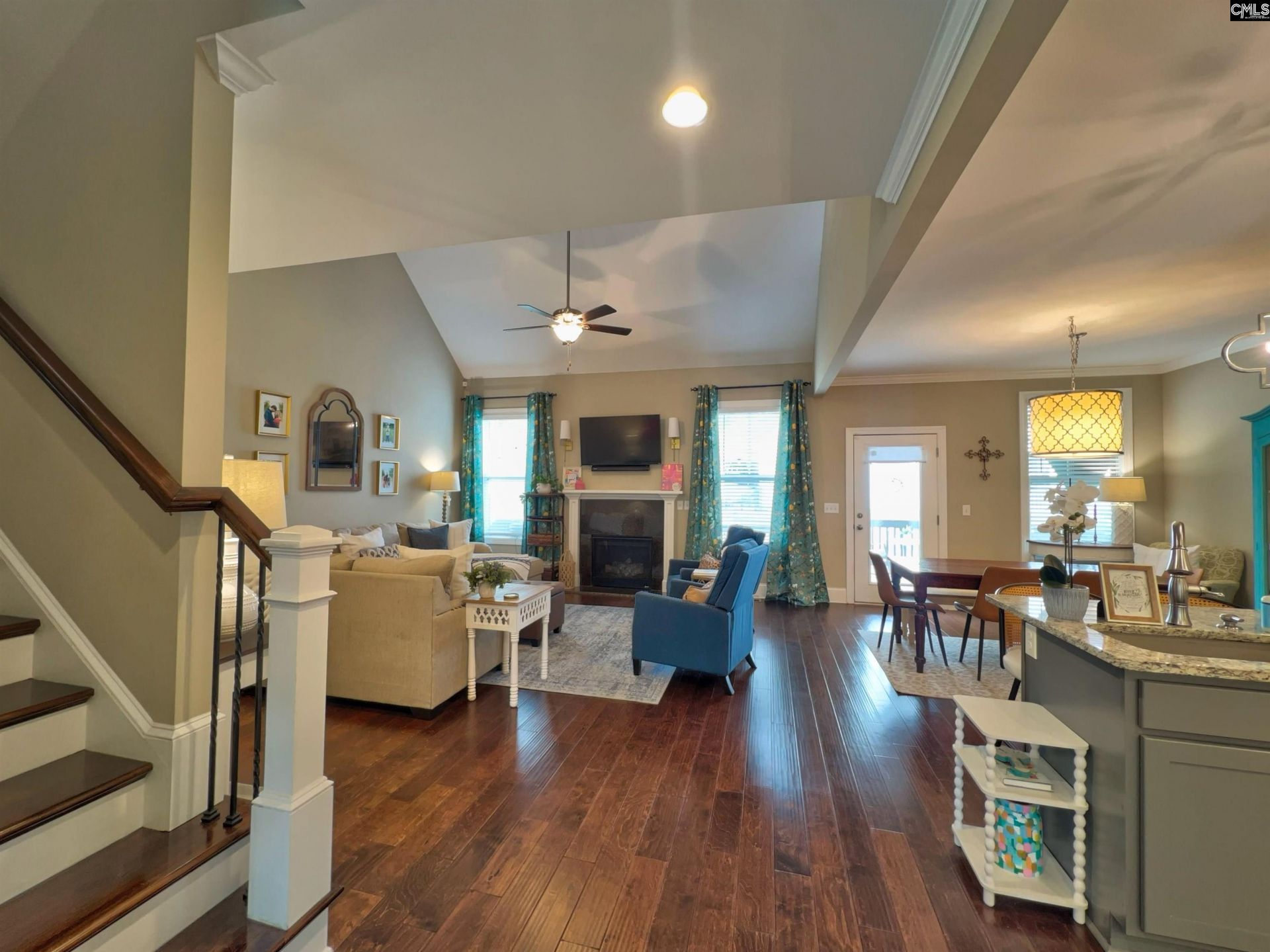 2013 Plumer Drive  Photo 5