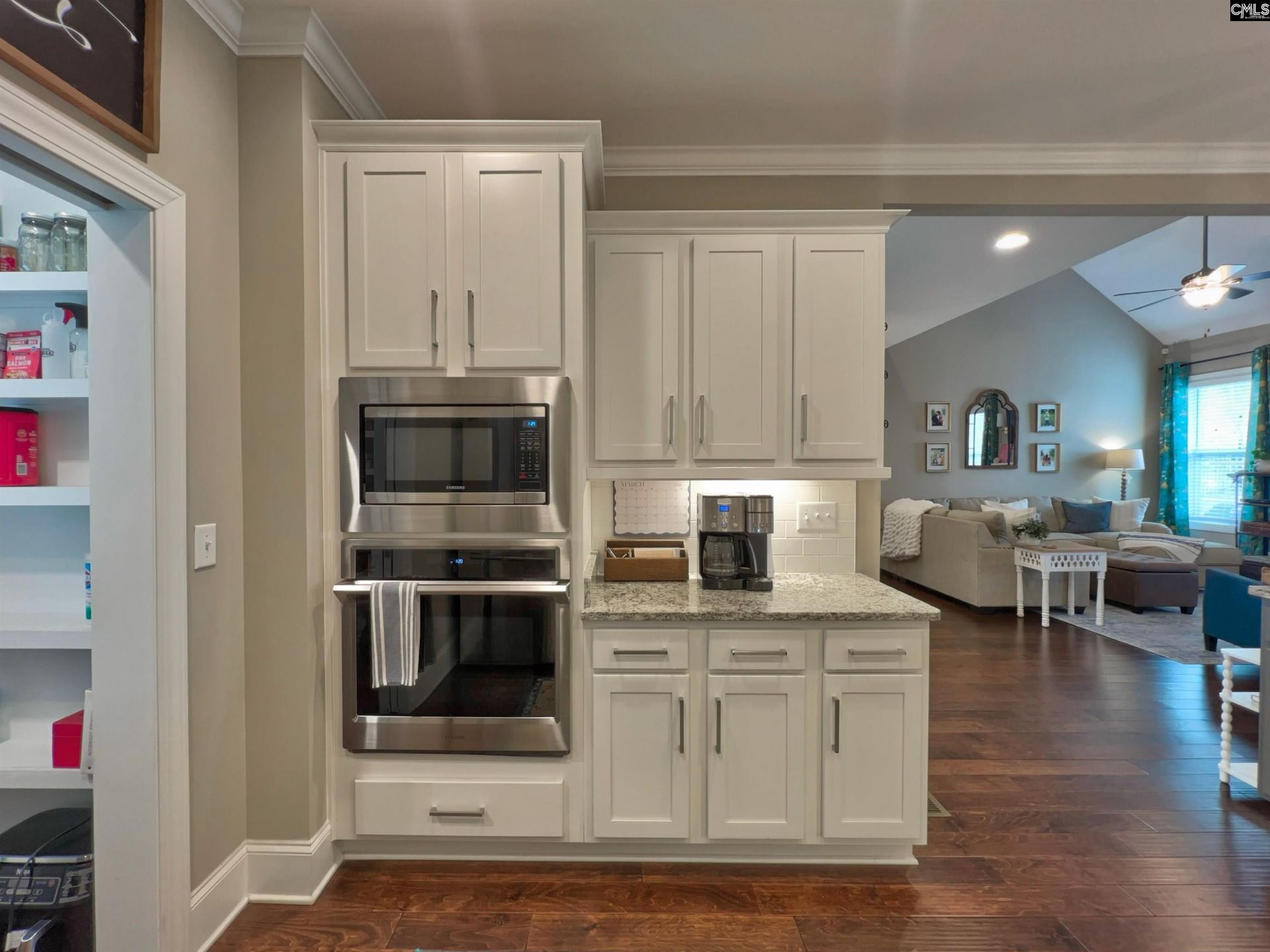 2013 Plumer Drive  Photo 8