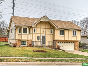 16512 Pierce Street , Omaha, NE 68130