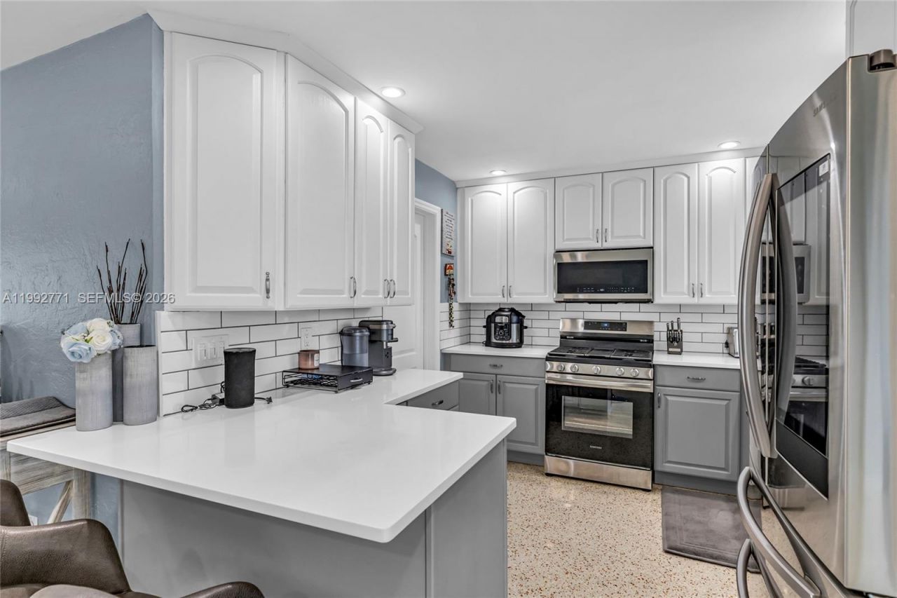 819 N 32nd Ave , Hollywood, FL 33021 Photo