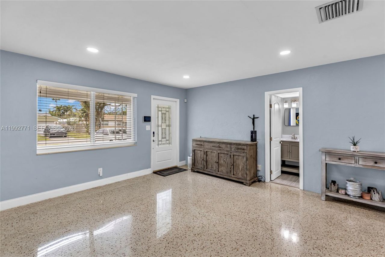 819 N 32nd Ave , Hollywood, FL 33021 Photo