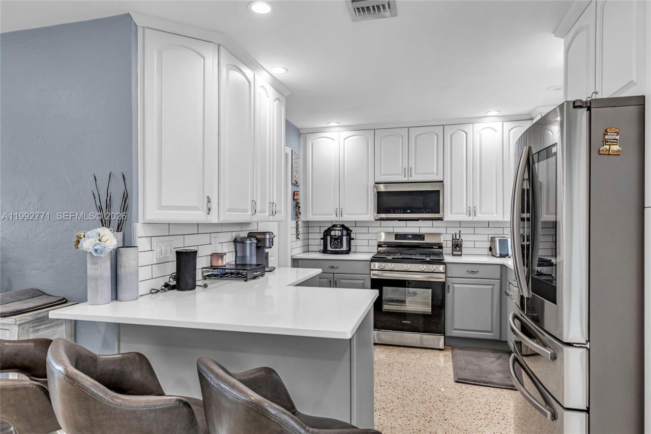 819 N 32nd Ave , Hollywood, FL 33021 Photo