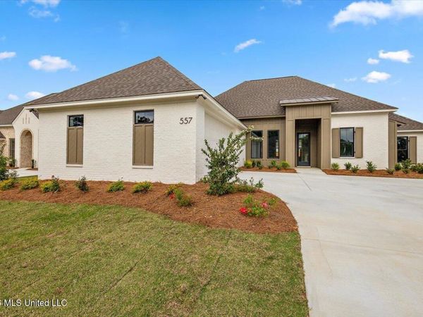 557 Lavender Way, Canton, MS 39046