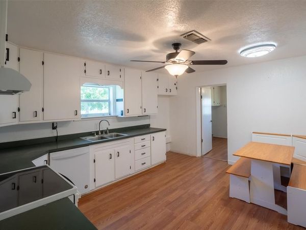 242 E Hamilton Street, Lueders, TX 79553