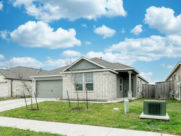 205 Arnage DR , Hutto, TX 78634