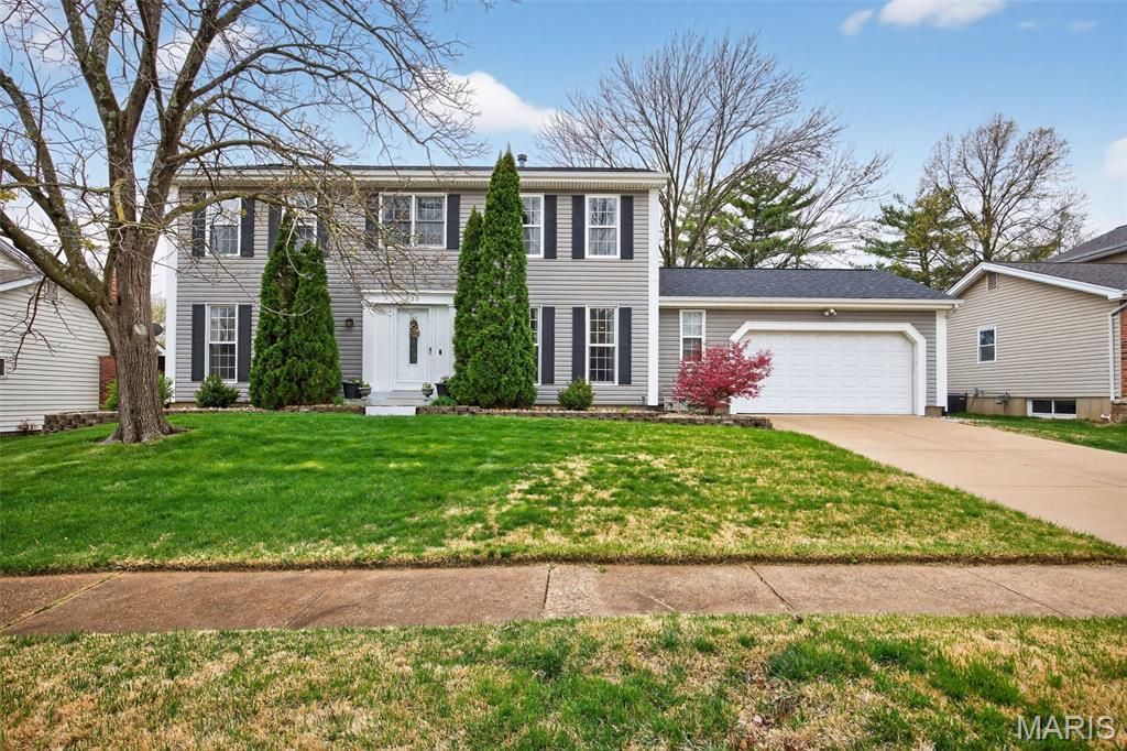 323 Oakleigh Woods Drive, Ballwin, MO 63011 Main Photo