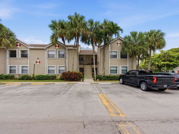 9633 Riverside Drive, Unit E3, Coral Springs, FL 33071