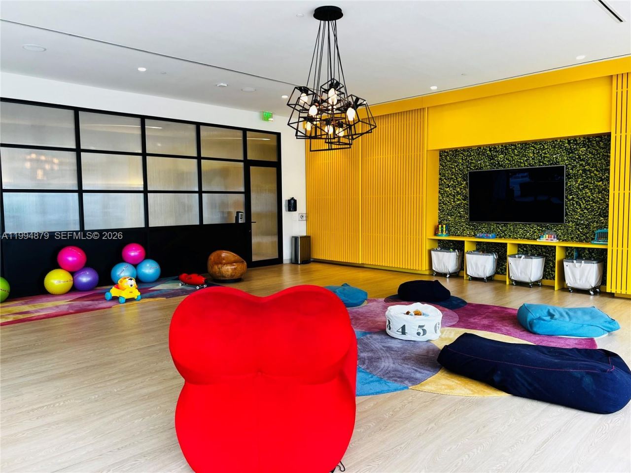 45 SW 9th St , Unit 2004, Miami, FL 33130 Photo