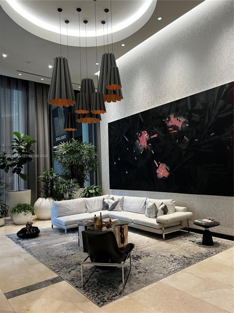 45 SW 9th St , Unit 2004, Miami, FL 33130 Photo