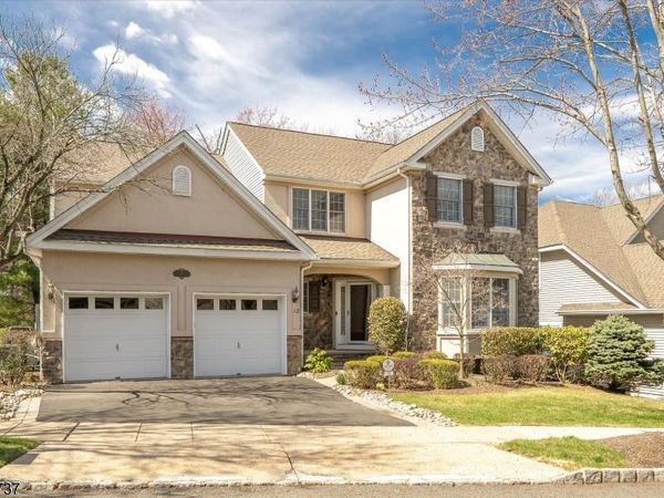 12 Ironwood Rd, Montgomery, NJ 08558