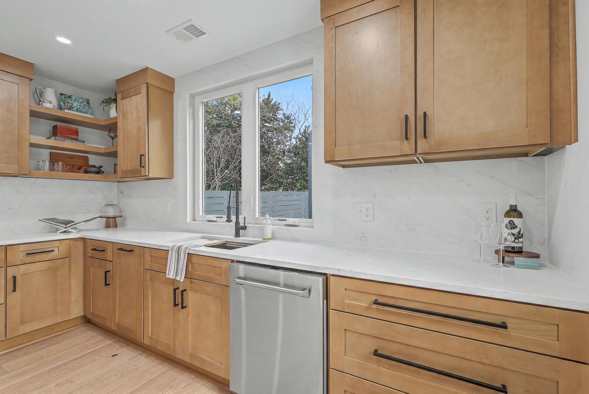 5 Saint Margaret Street Photo 17