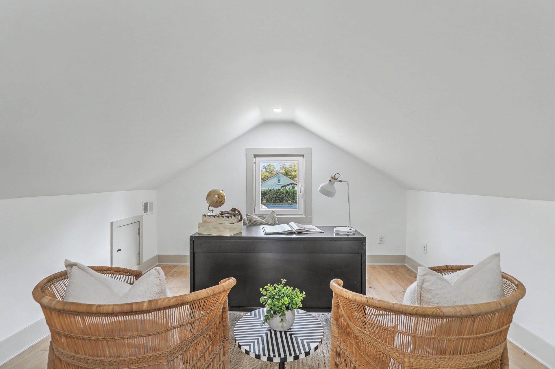 5 Saint Margaret Street Photo 35