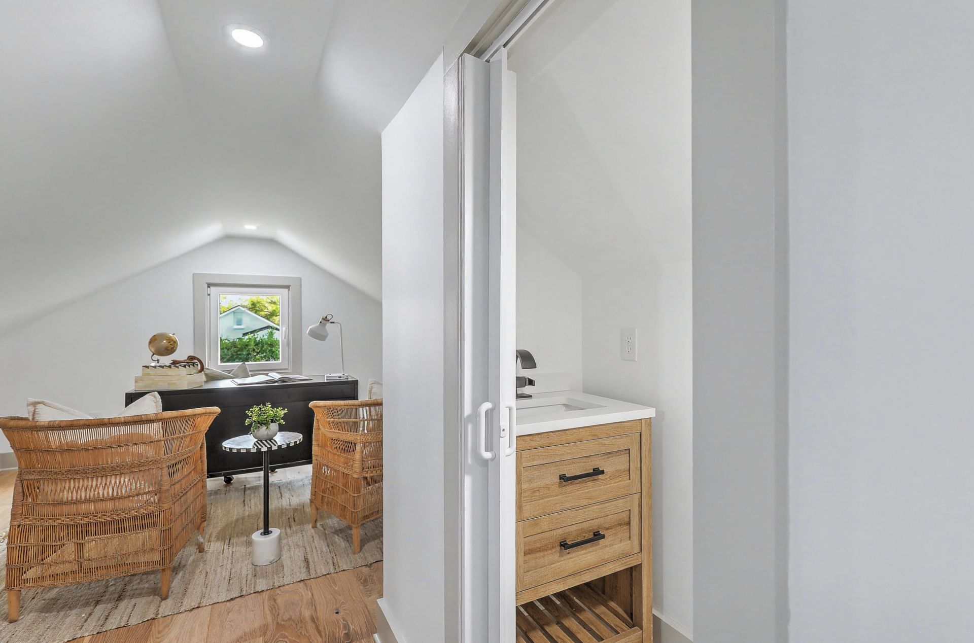 5 Saint Margaret Street Photo 39