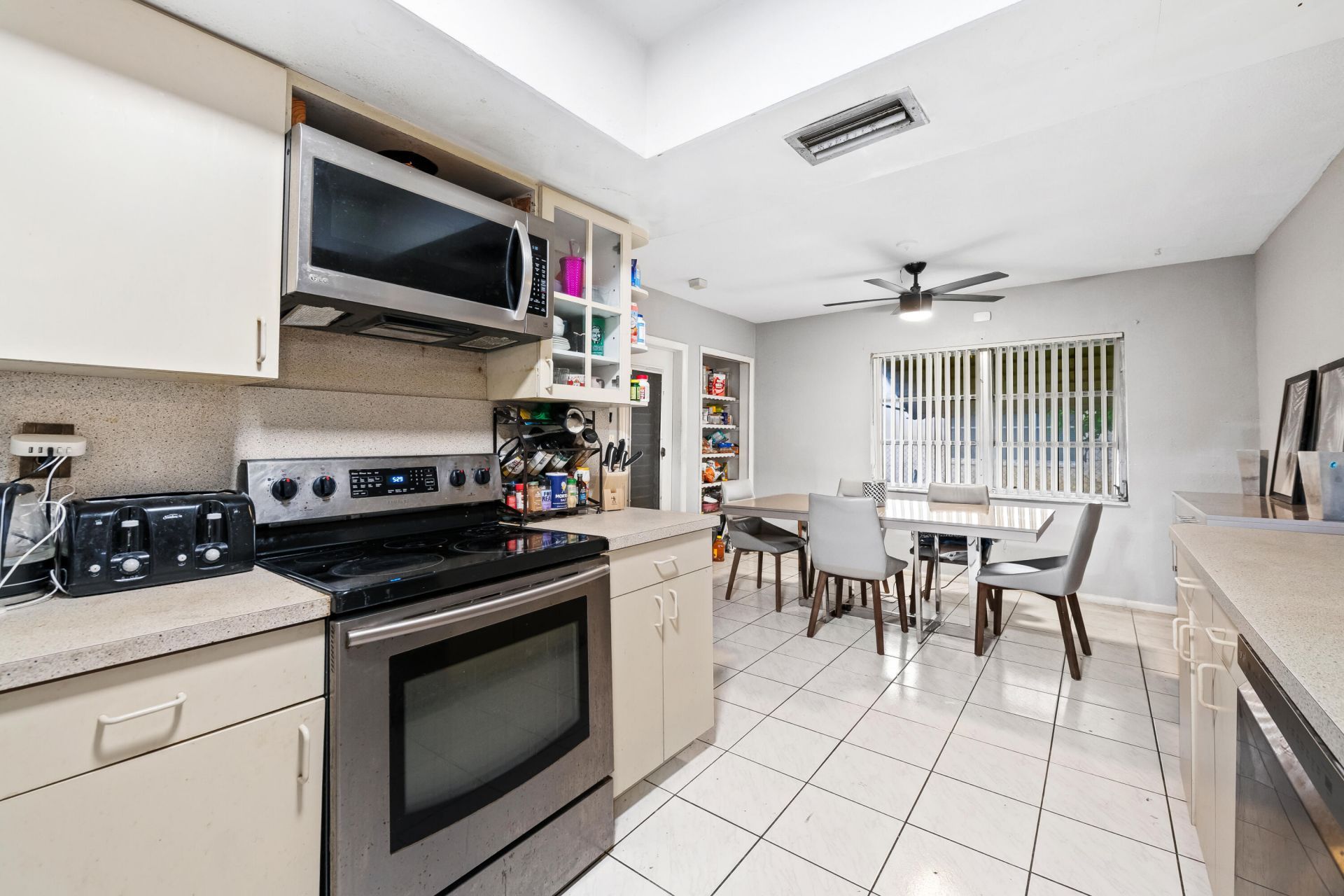 3941 NW 46th Avenue, Fort Lauderdale, FL 33319 Photo