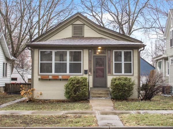 828 Armstrong Avenue , Saint Paul, MN 55102