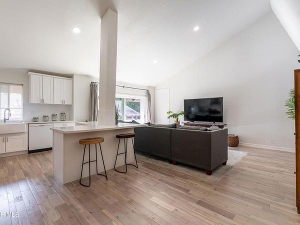 31550 Agoura Road , Unit 3, Westlake Village, CA 91361