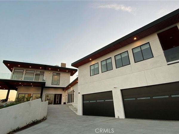 7015 Wrightcrest, Culver City, CA 90232
