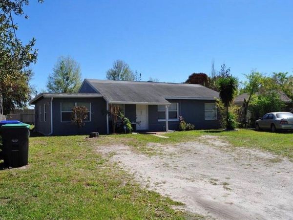 687 WALKUP DRIVE, ORLANDO, FL 32808