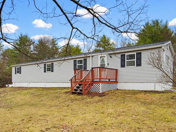 12 Acre Street, Raymond, NH 03077