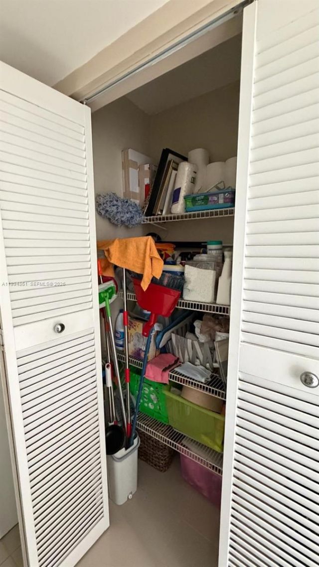 13499 Biscayne Blvd , Unit 805, North Miami, FL 33181 Photo